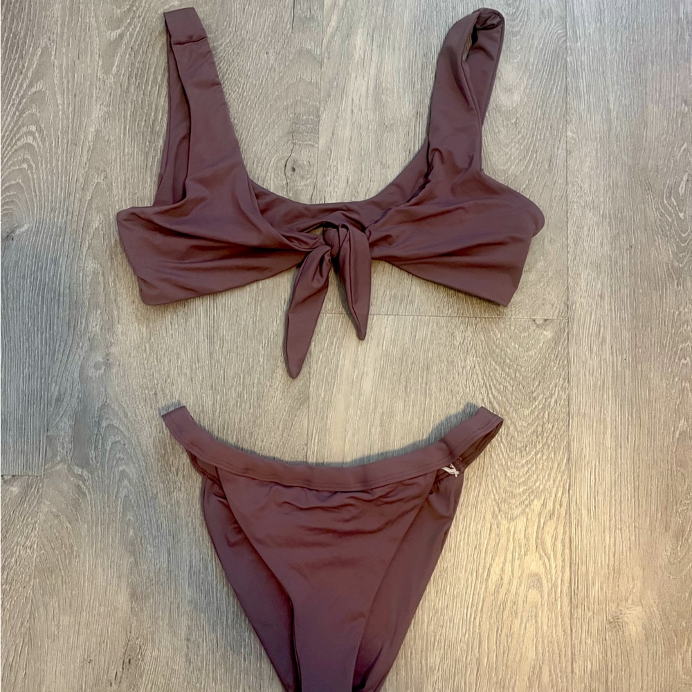 Dippin Daisy’s Bikini Set